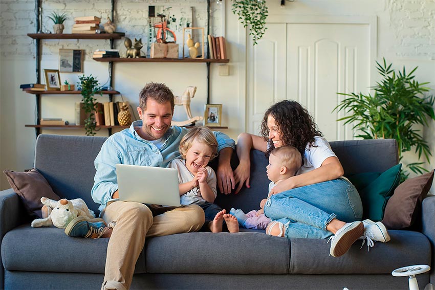 Familia encuentra el mejor seguro de hogar